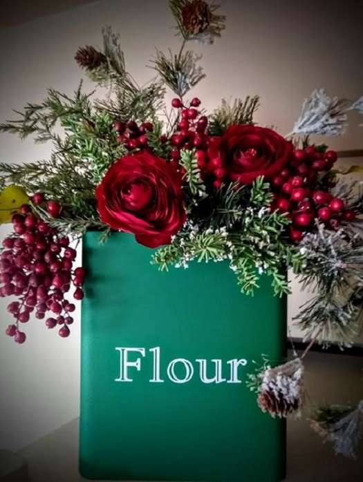 Pic 2 bookshelf decorations